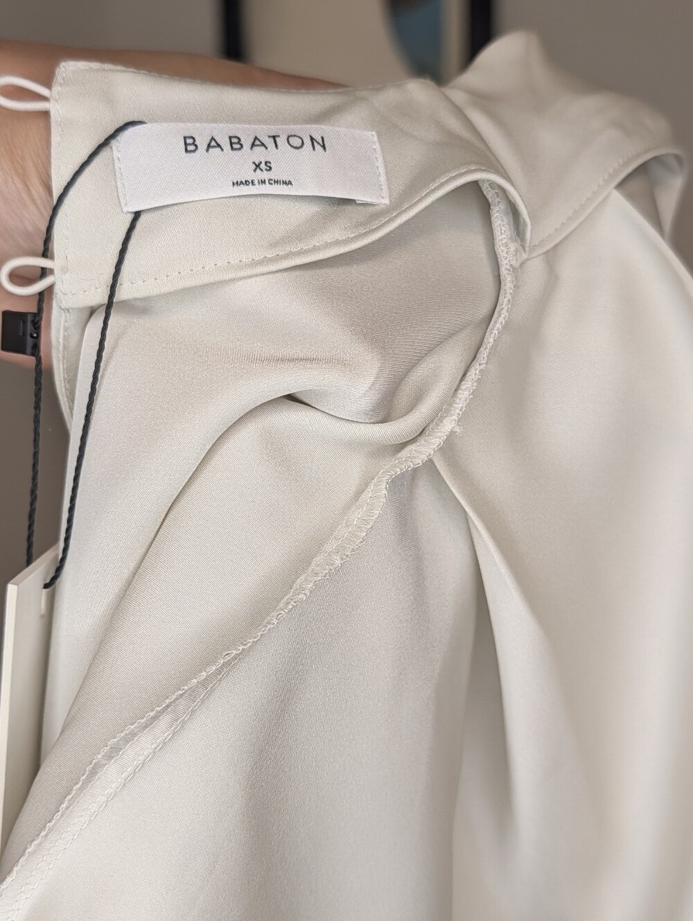 Aritzia Nominee Blouse Top - Picture 6 of 8